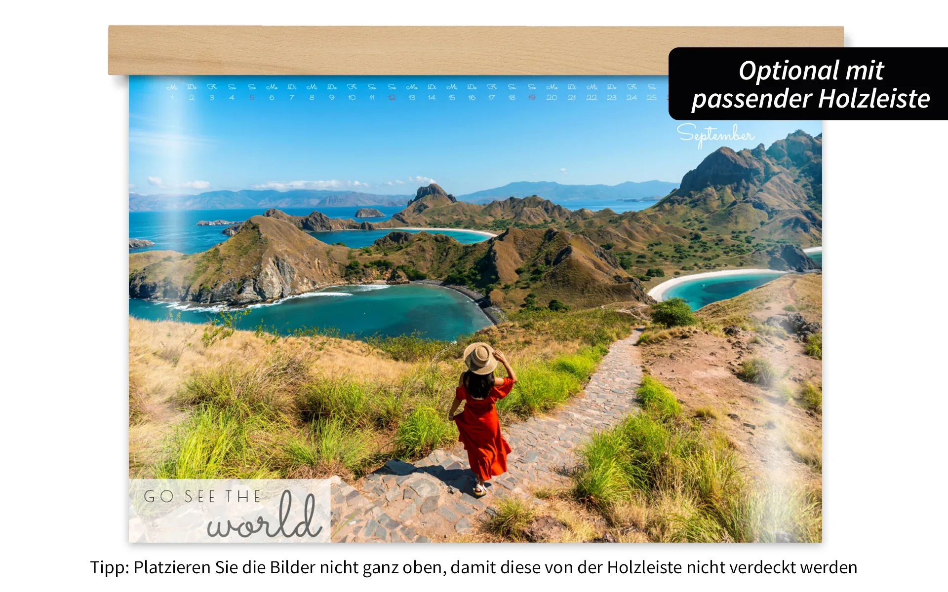 HappyFotokalender ca. A3 quer mit Holzleiste Ein HappyFotokalender ca. A3 quer mit Holzleiste mit dem Text Go see the world zeigt ein vollflächiges Foto einer Frau in der Natur.
